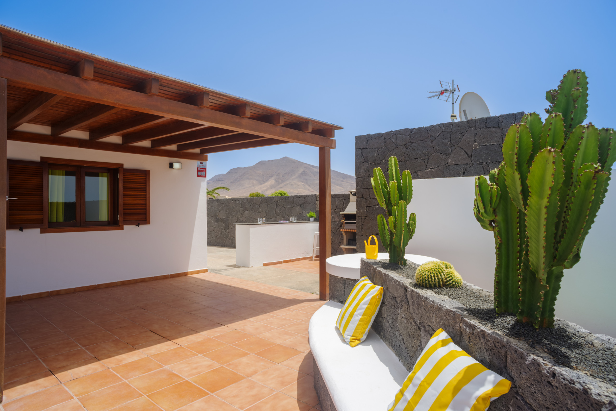 Rent Villa in Playa Blanca 237 - Villas Del Sur 26 picture-6