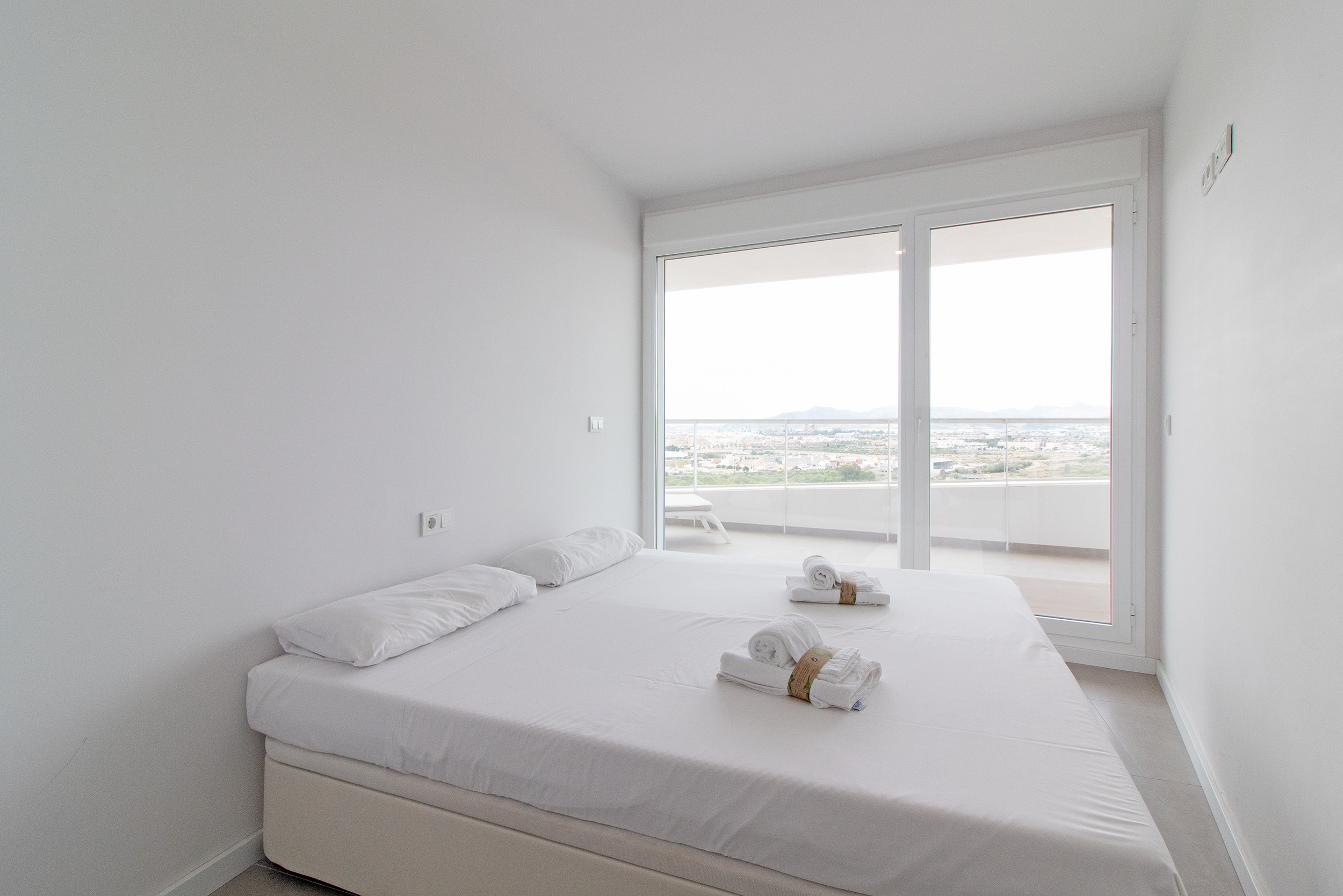 Rent Apartment in  Apt. Gran Canet 2 - 17 - 4 (P) picture-4