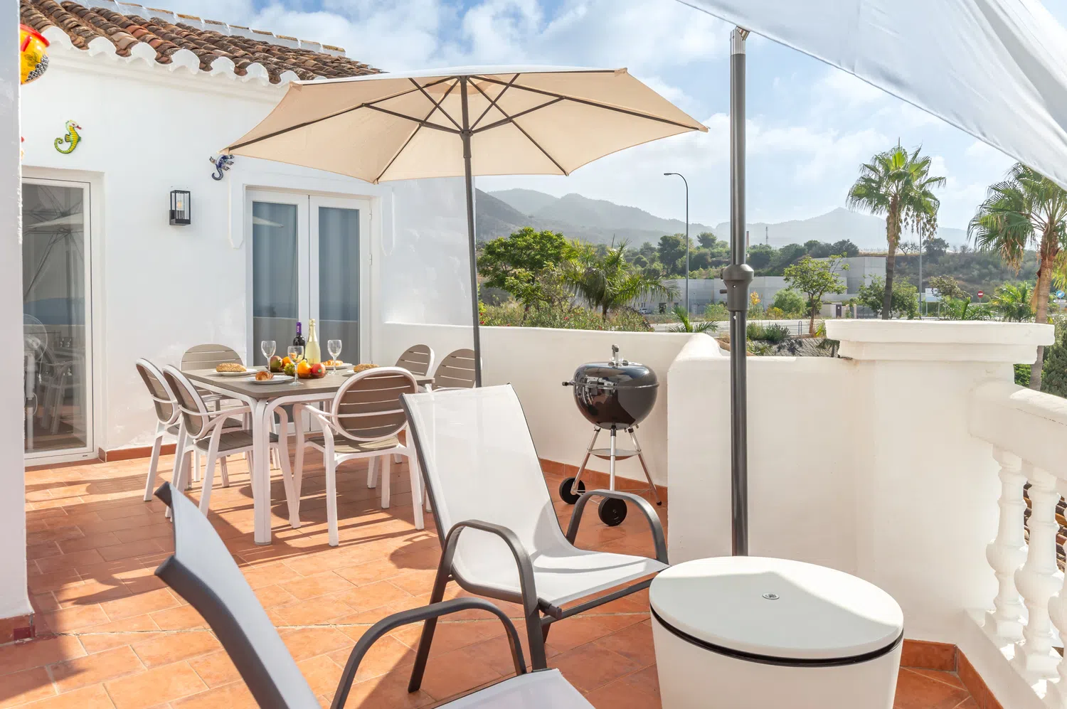 Alquilar Apartamento en Nerja Tetuan 15 - Oasis Properties imagen-2