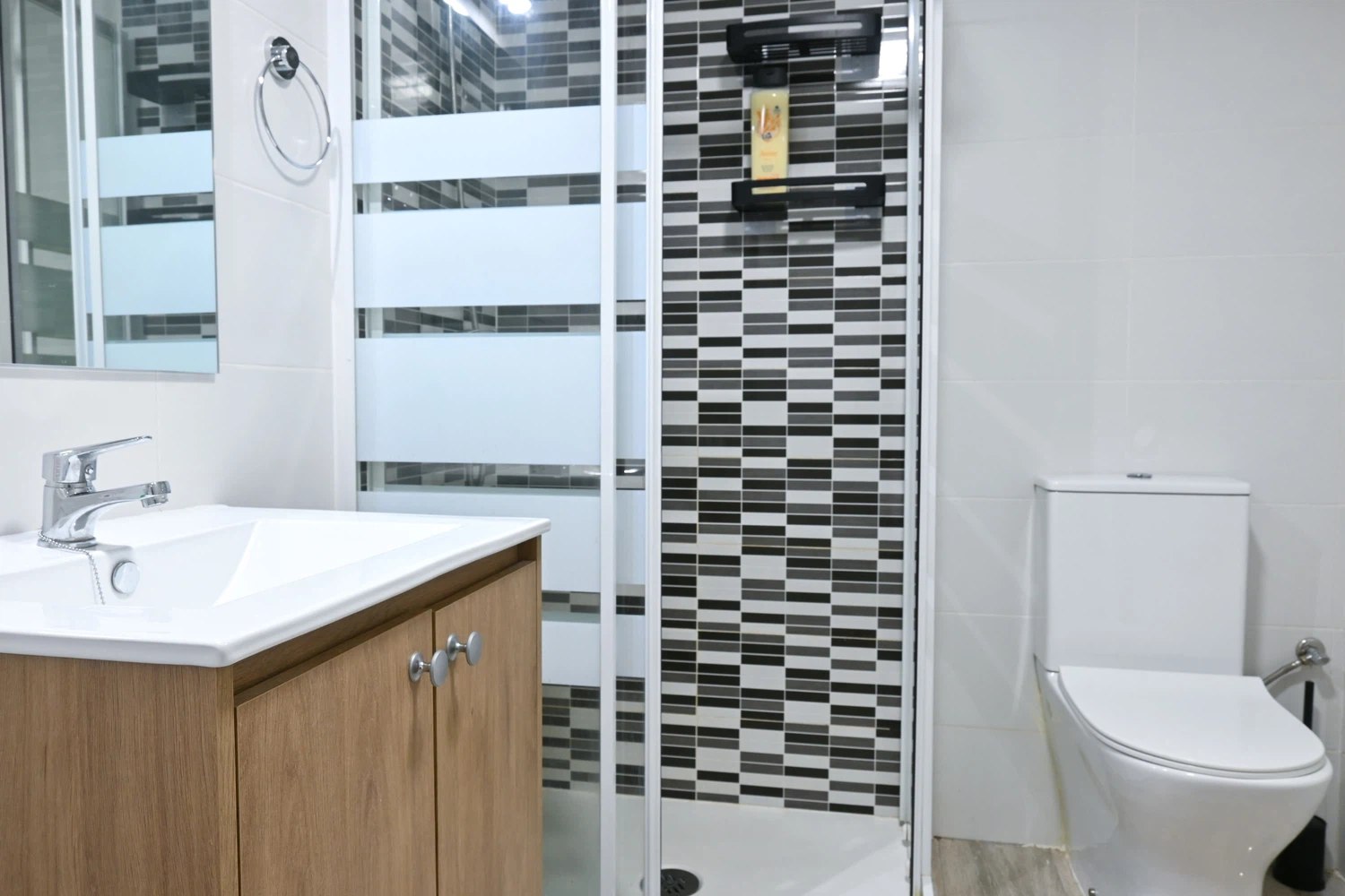 Alquilar Apartamento en Madrid M (MMA322A)Acogedor apartamento de un dormitorio e imagen-3