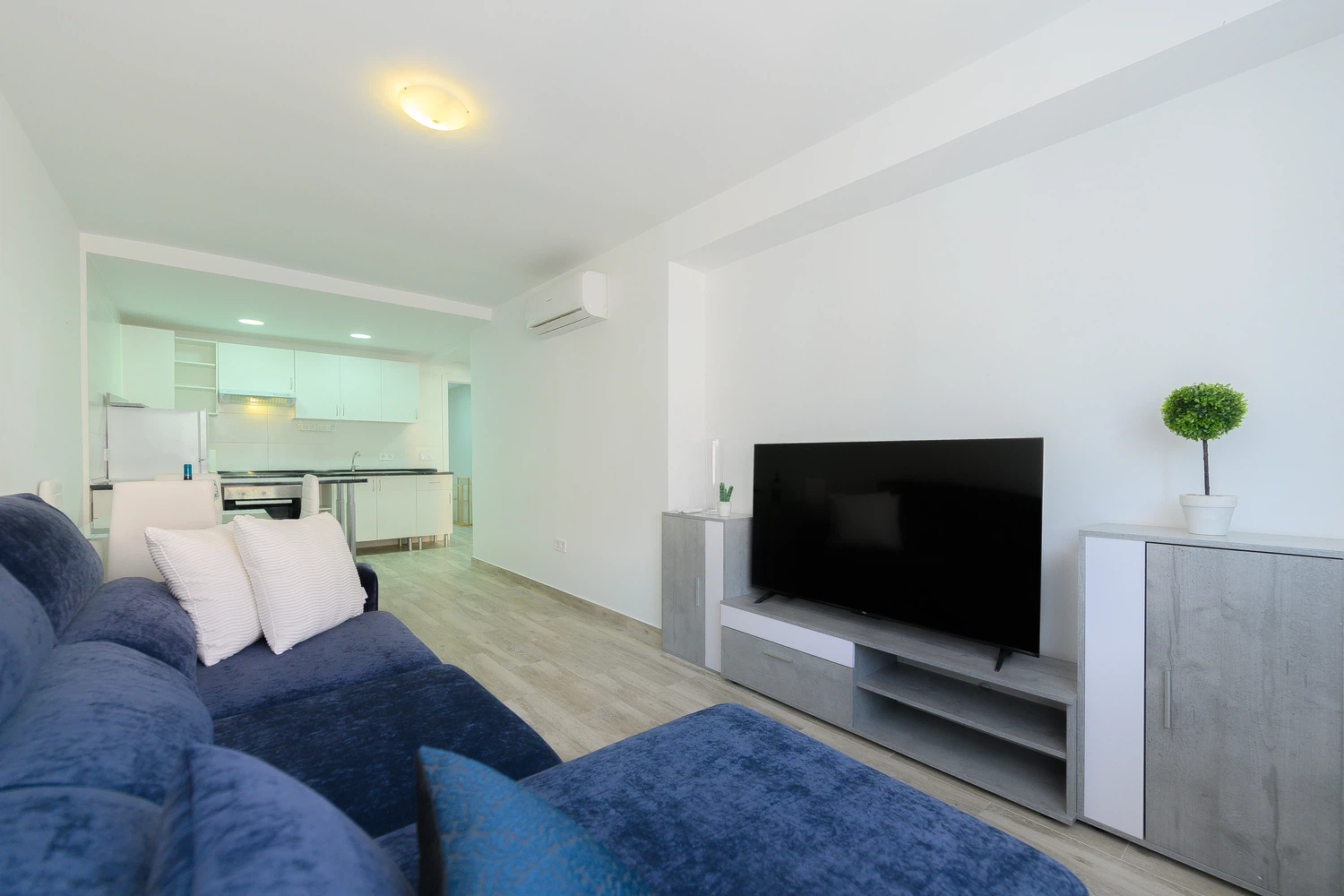 Alquilar Apartamento en Madrid M (MMA323A)Acogedor apartamento de un dormitorio e imagen-6
