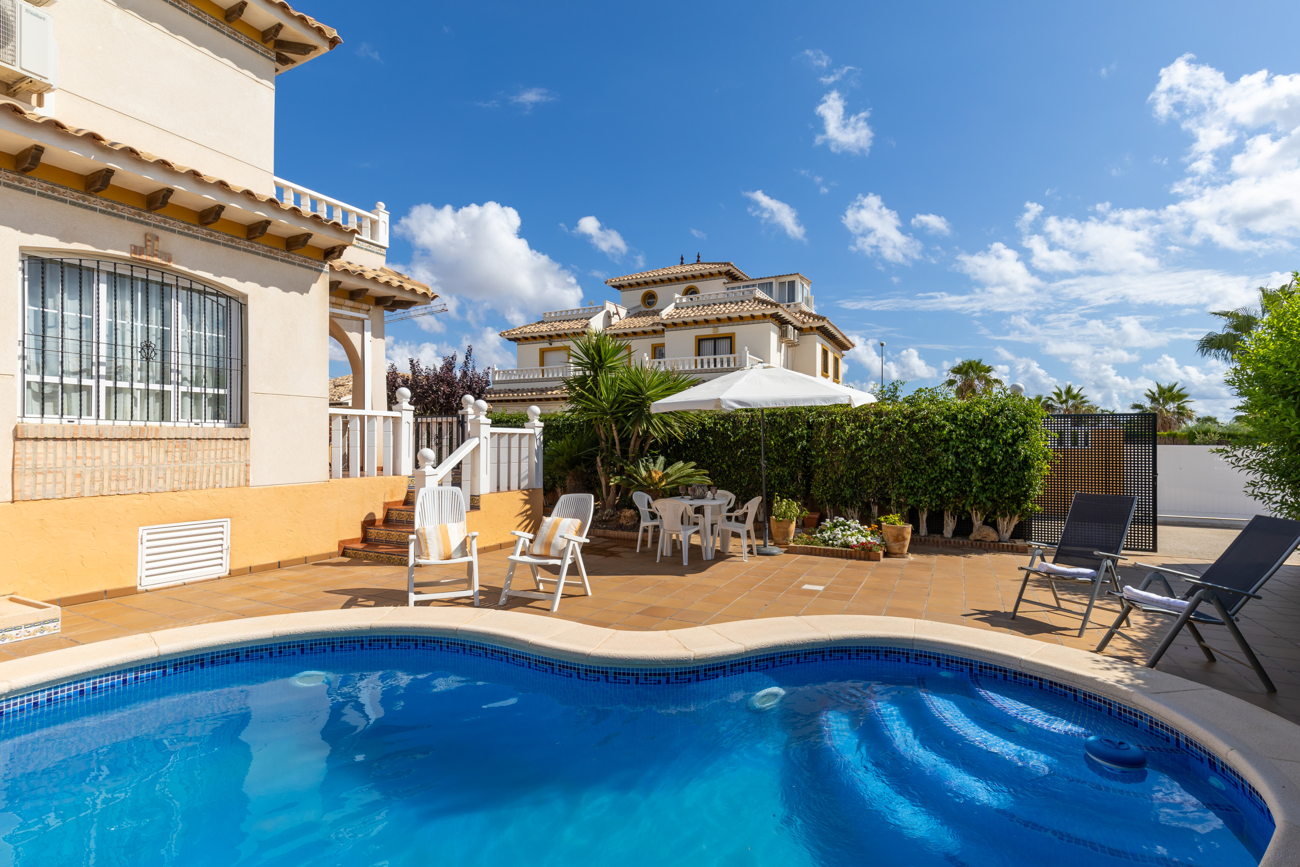 Rent Villa in Orihuela Costa Honey Life Villa by Fidalsa picture-2