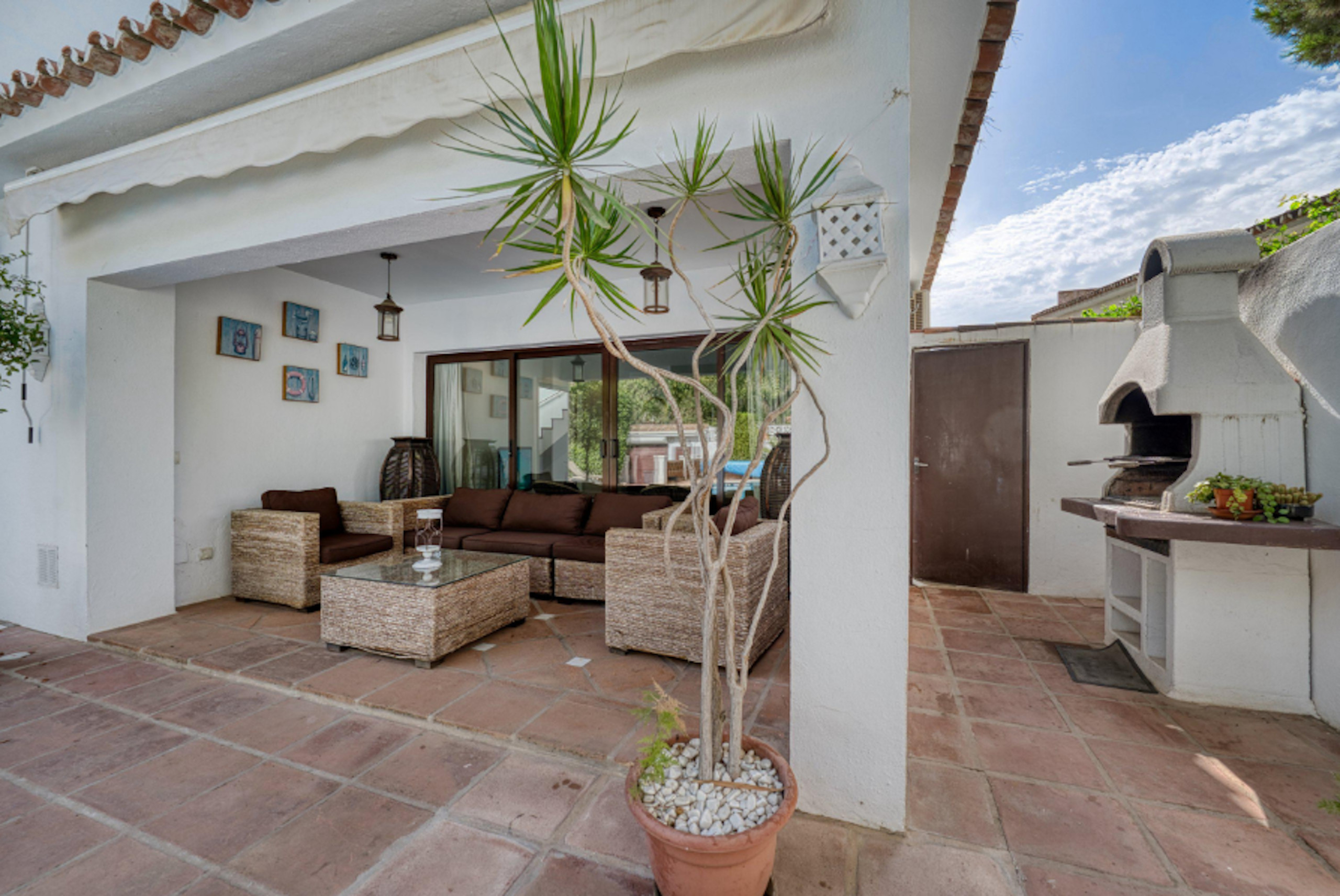 Rent Villa in Marbella 1102 - Marbella Town Villa picture-23