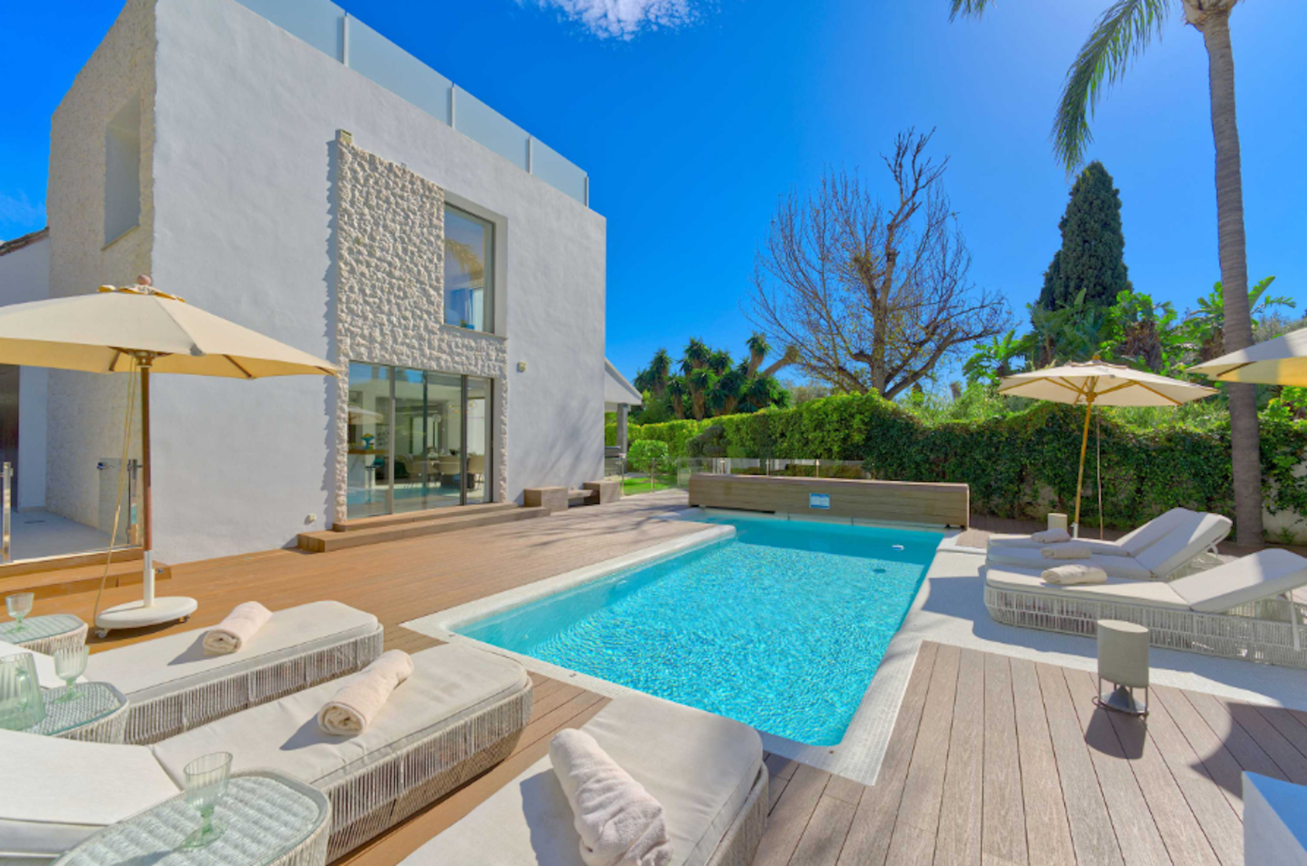 Rent Villa in Marbella 2244 - MODERN VILLA PUERTO BANUS picture-2