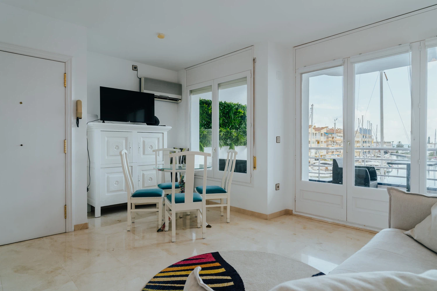 Alquilar Apartamento en Empuriabrava WELCS ESTUDIO 195 EMP con vistas al canal imagen-0