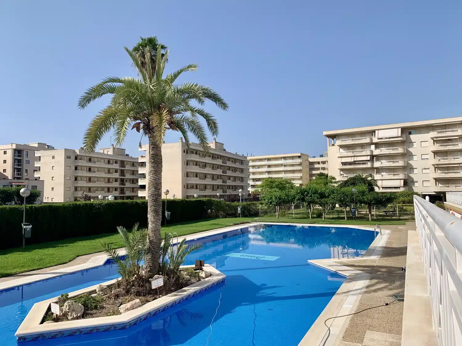 Alquilar Apartamento en La Pineda AQUAMARINA COMPLEX imagen-3