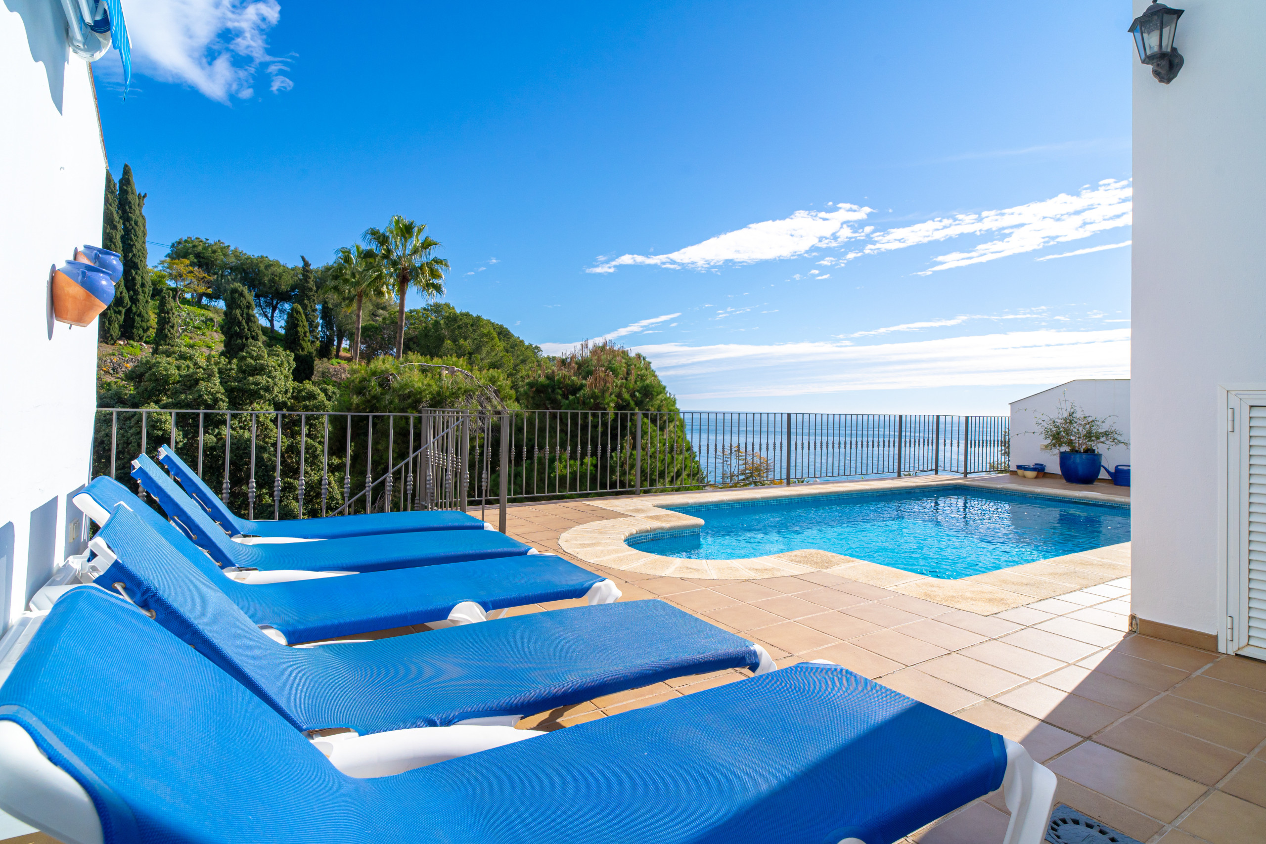 Rent Villa in Nerja Villa Ladera del Mar Private Pool by Casasol picture-0