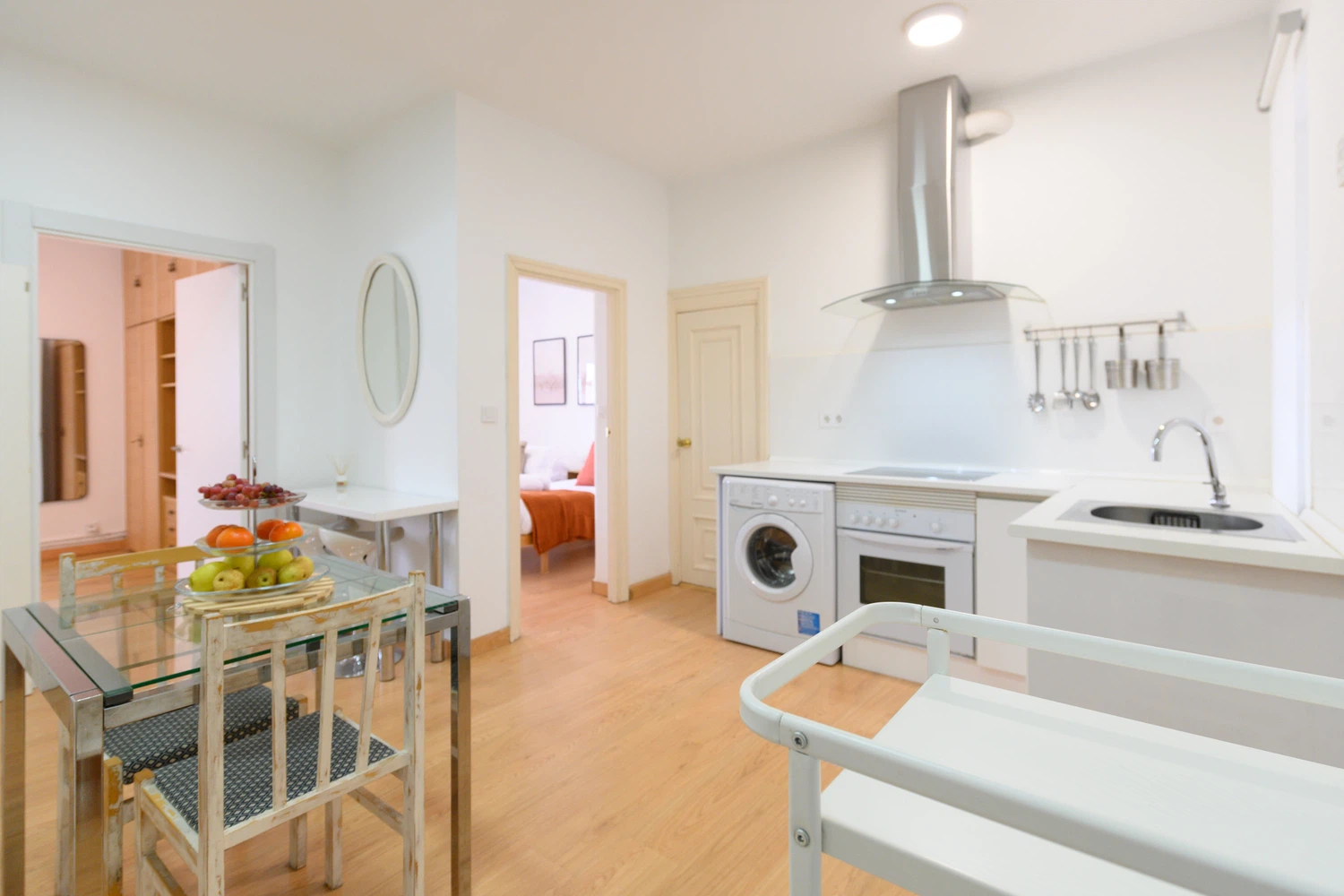 Alquilar Apartamento en Madrid M (CAS292) Charmartin 4 Torres : 2 dormitorios ide imagen-0