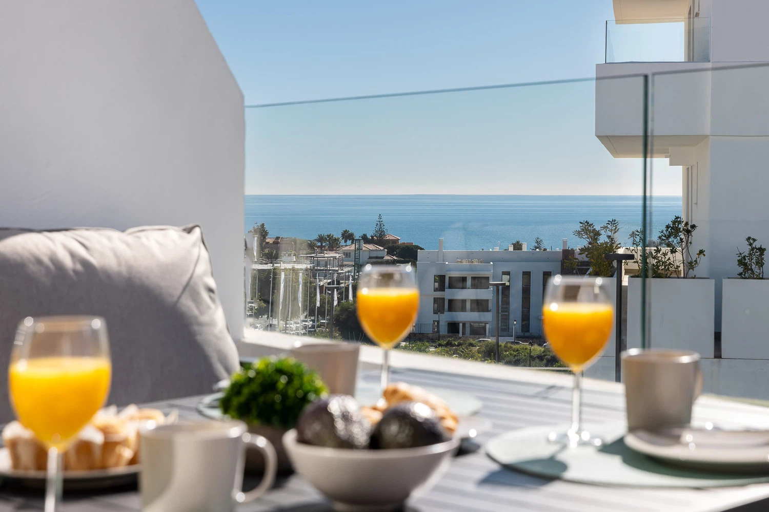 Alquilar Apartamento en Estepona AS EXT ESTP ONE 80 SUITES 211A imagen-0