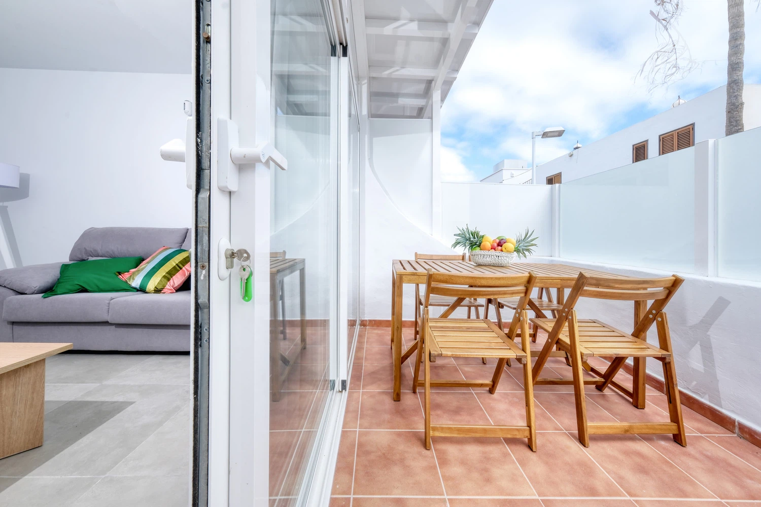 Alquilar Apartamento en Puerto del Carmen Puerto Perla 3 imagen-1