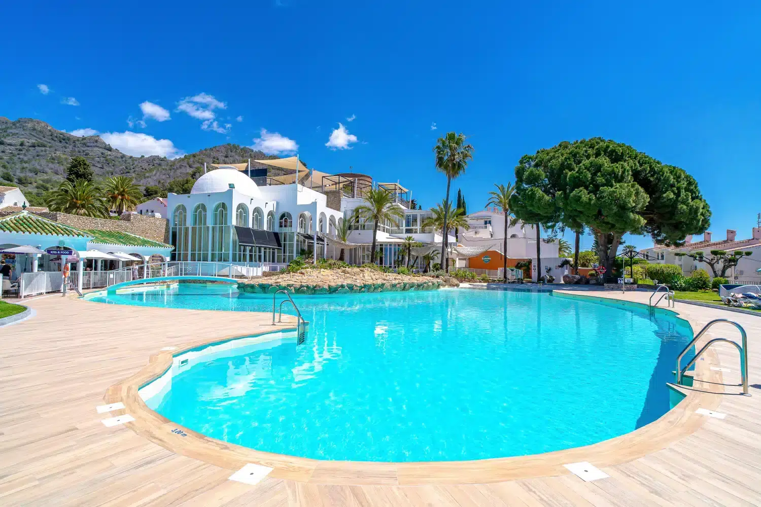 Alquilar Apartamento en Nerja Hibiscos 33 Rooftop Vista by Casasol imagen-1