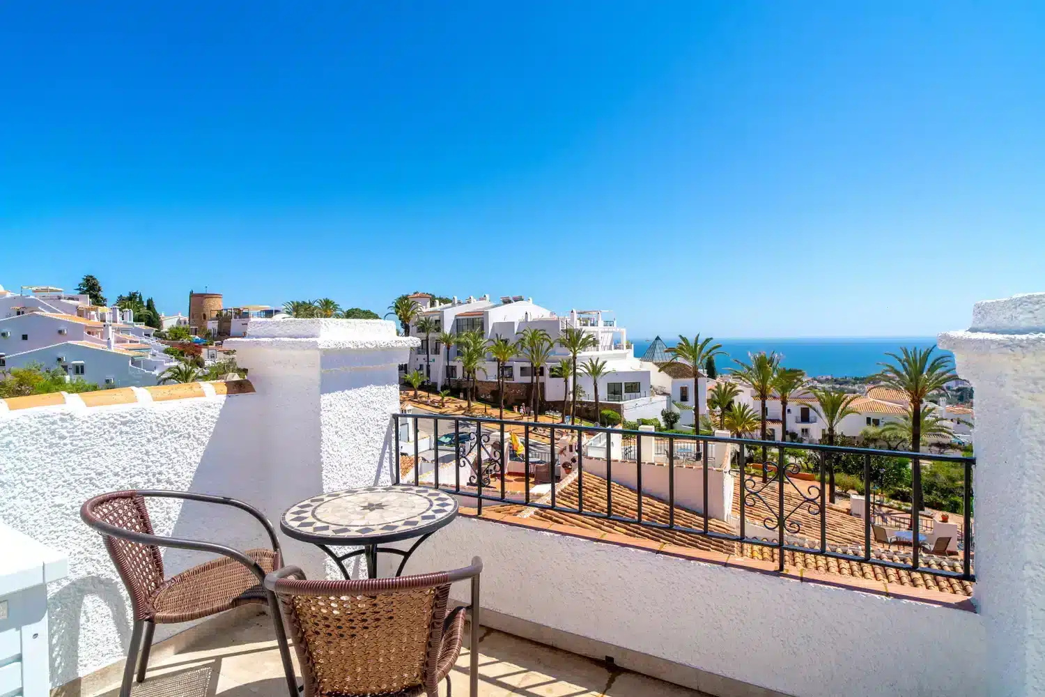 Alquilar Apartamento en Nerja Hibiscos 33 Rooftop Vista by Casasol imagen-15