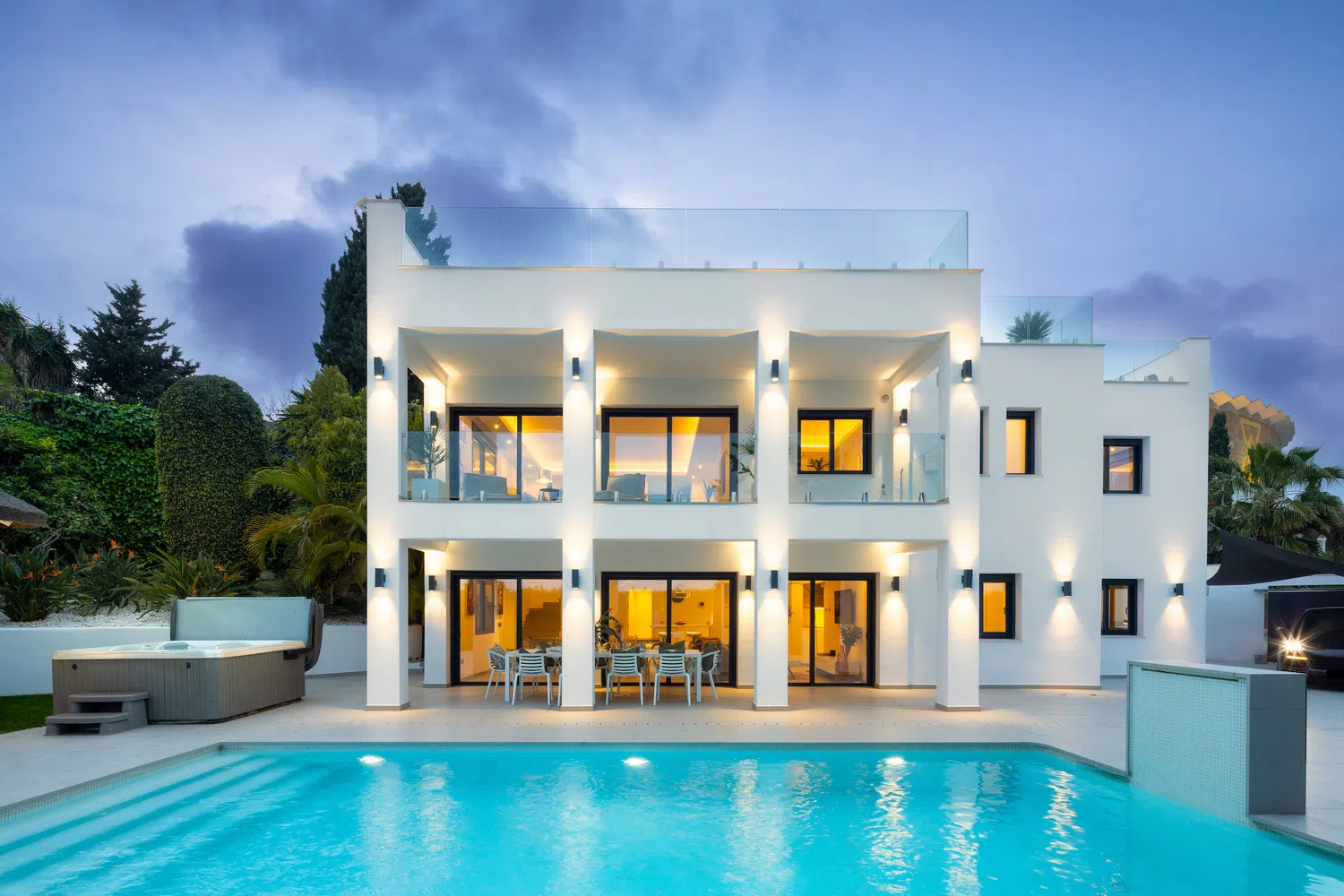 Alquilar Villa en Marbella VILLA PUERTO BANÚS imagen-0