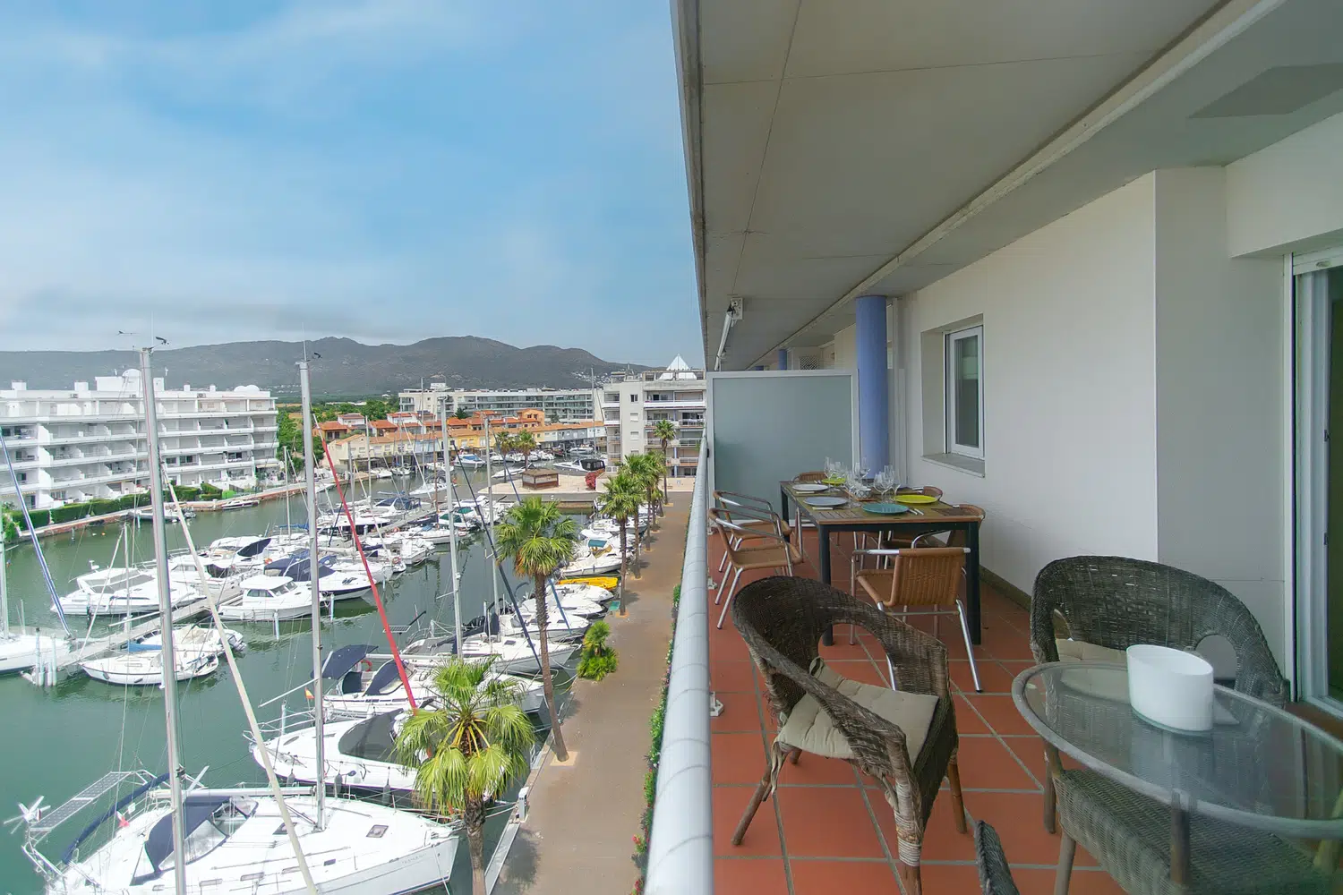 Alquilar Apartamento en  WELCS APARTAMENTO 254 EMP con vista al canal imagen-2