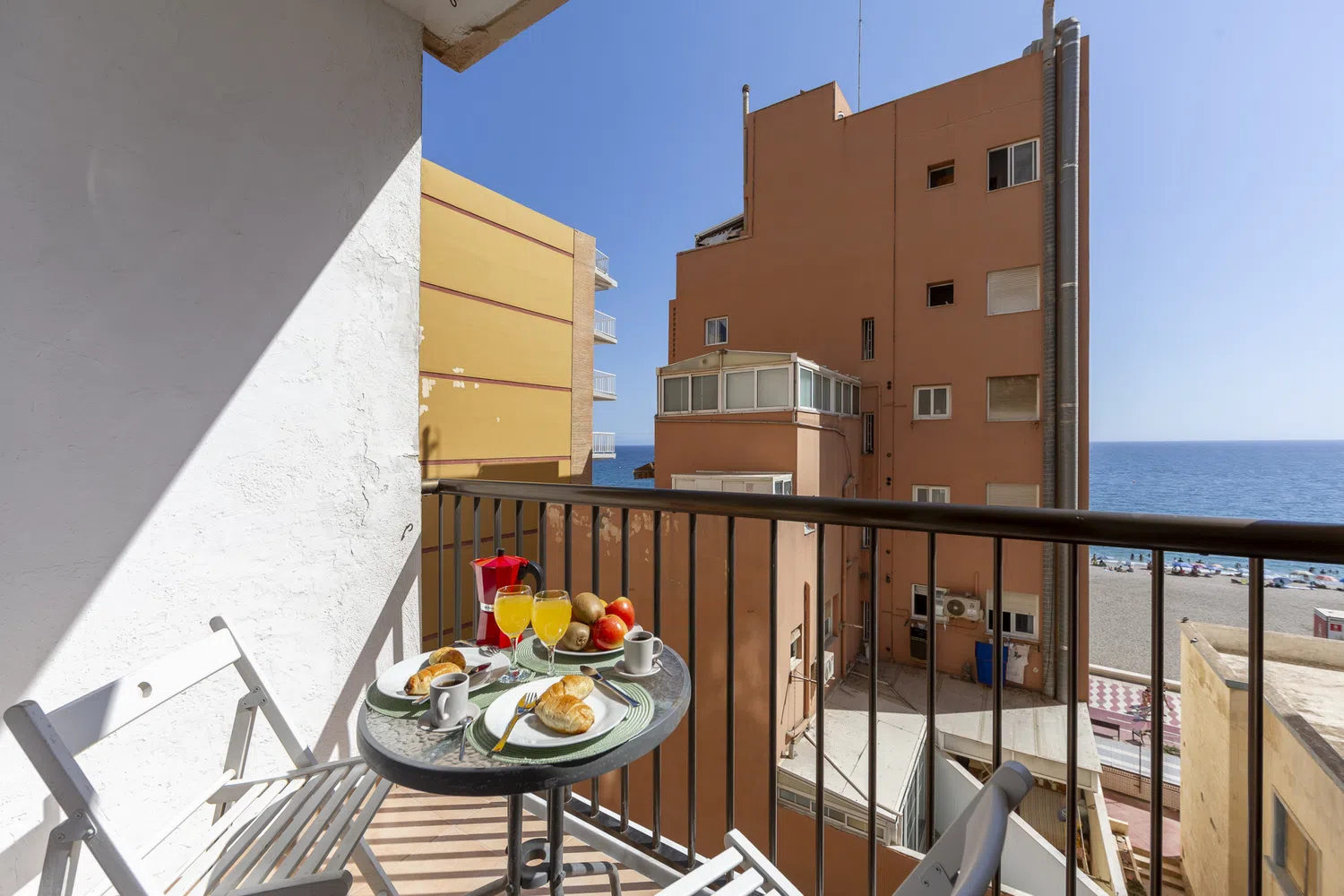 Alquilar Apartamento en Almeria AlmeriaSuite Las Caracolas Beach imagen-1