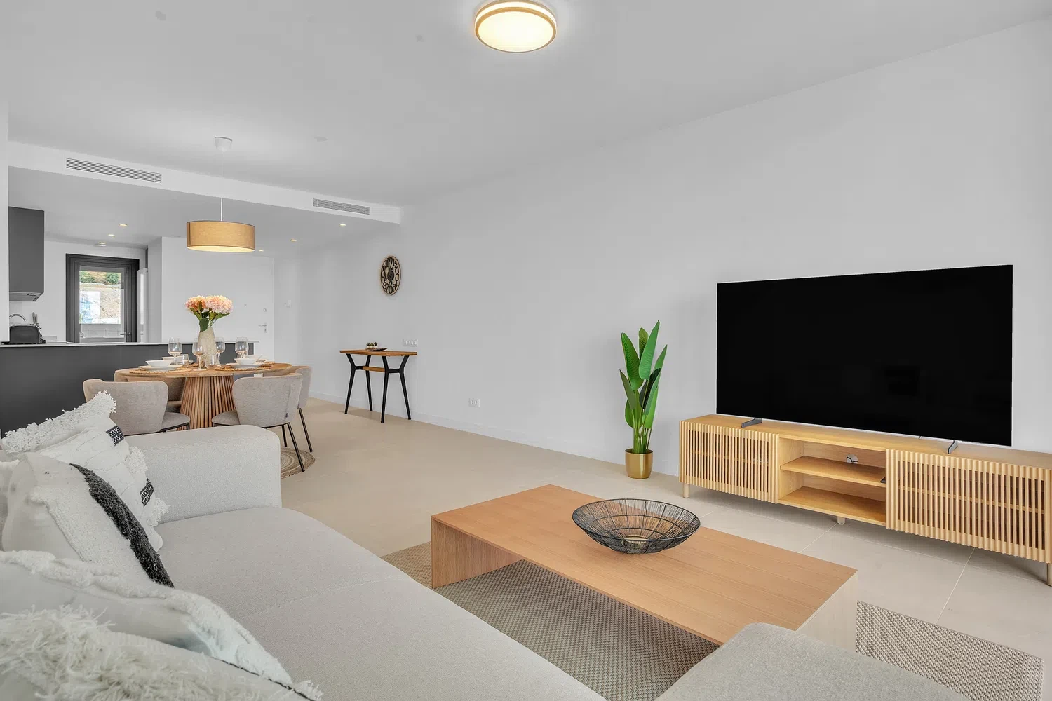 Alquilar Apartamento en Estepona Vanian Gardens imagen-3