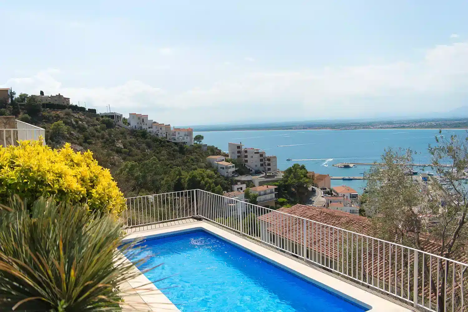 Alquilar Villa en  WELCS VILLA 280 EMP en una piscina panorámica imagen-0