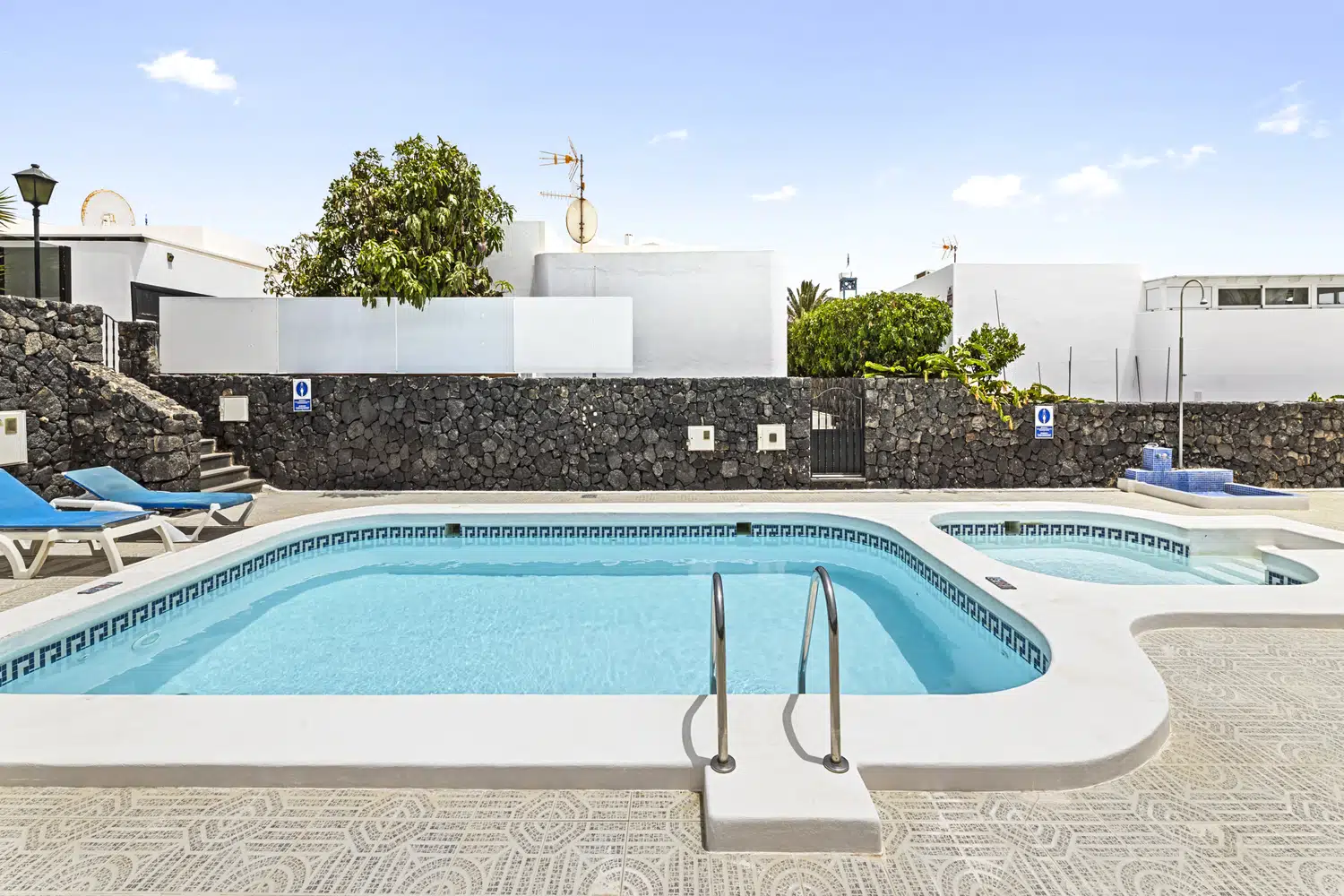 Alquilar Bungalow en Puerto del Carmen Paraíso Marino by EscapeHome imagen-1
