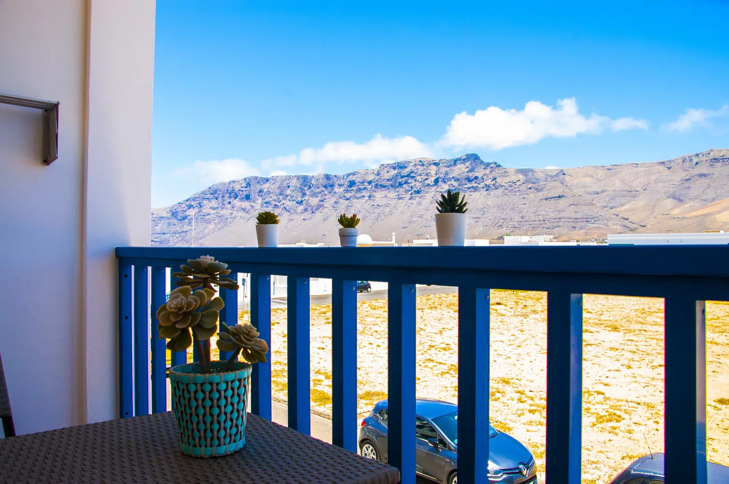 Alquilar Apartamento en  El Arenal de Famara by Escape Home imagen-1