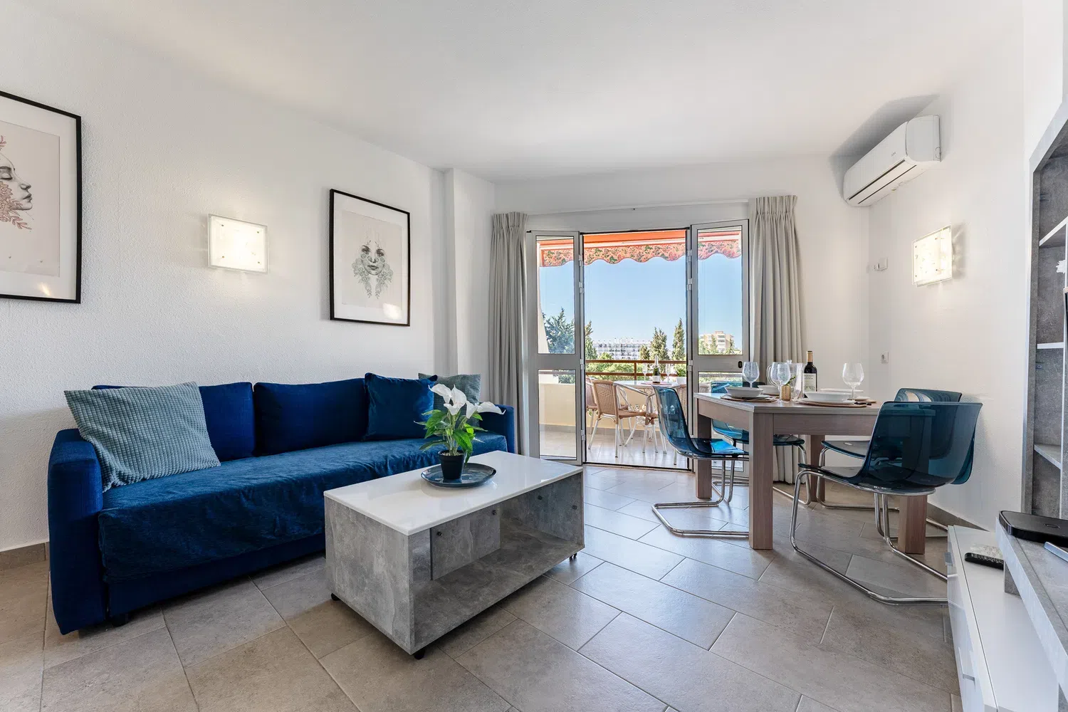 Alquilar Apartamento en Torremolinos MalagaSuite Duquesa Beach imagen-1