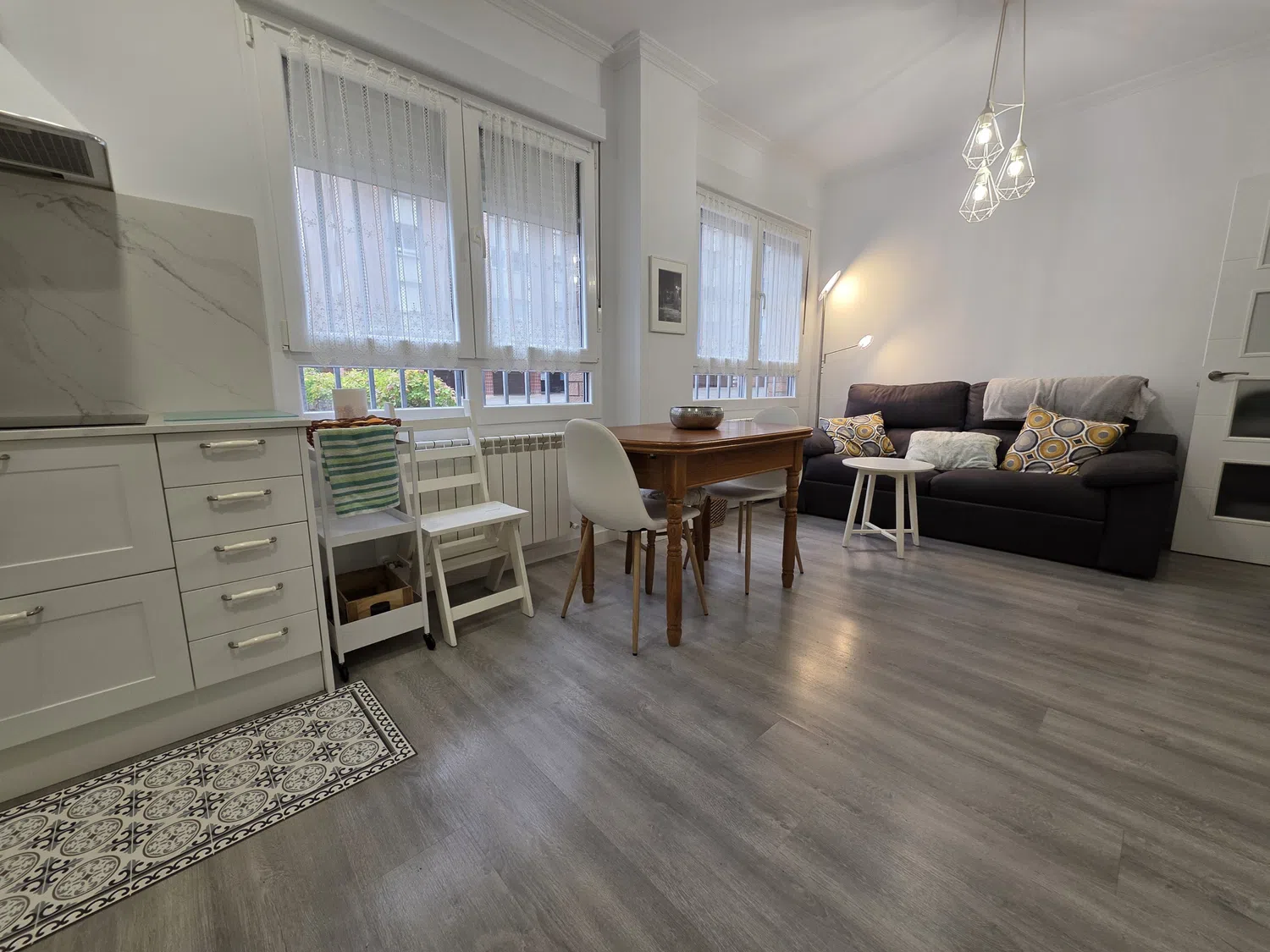 Alquilar Apartamento en Gijón 1A165 Moderno y coqueto apartamento con garaje imagen-3