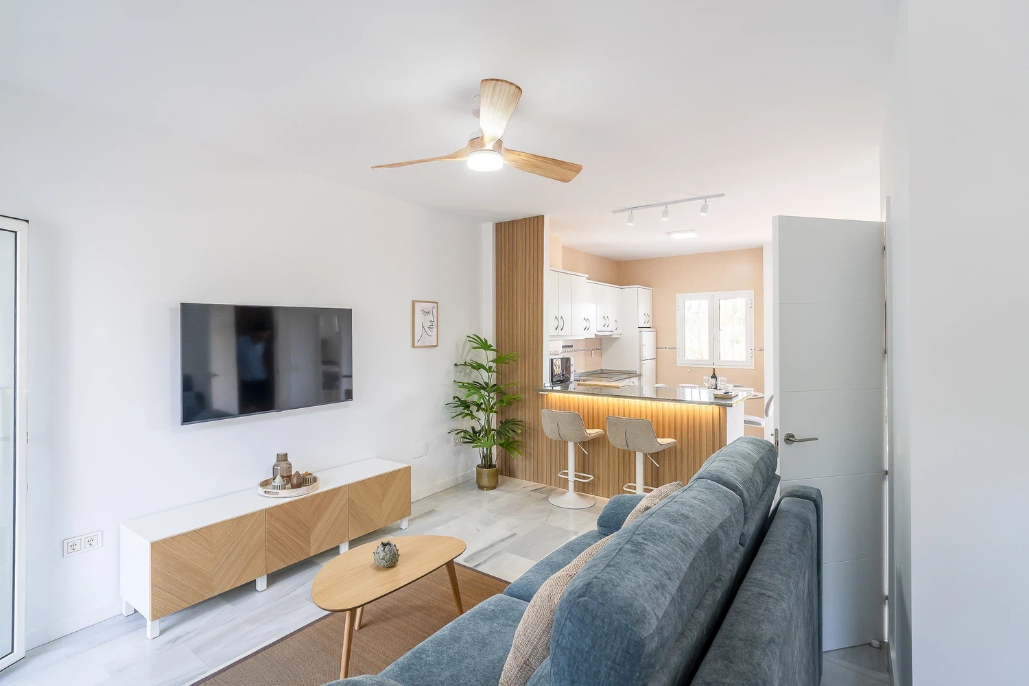 Alquilar Apartamento en Alhaurín de la Torre Cubo's Oasis Lauro Golf Apartment imagen-4