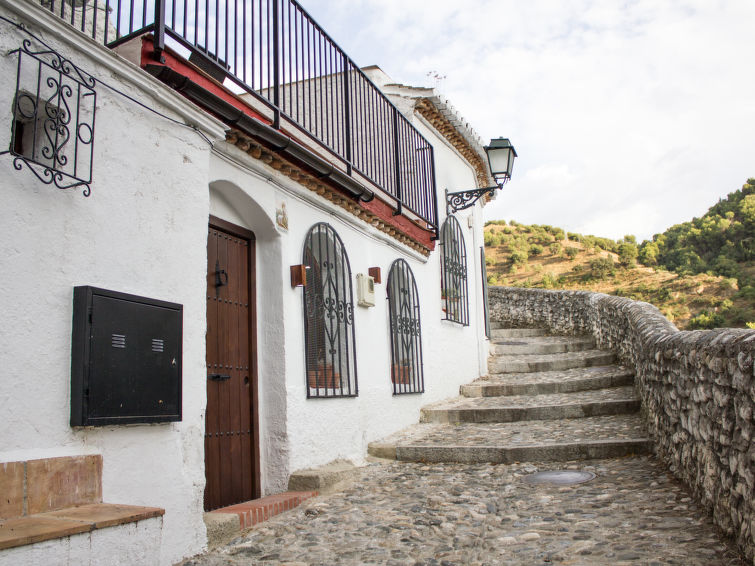 Rent House in Granada Cueva de Lindaraja picture-2