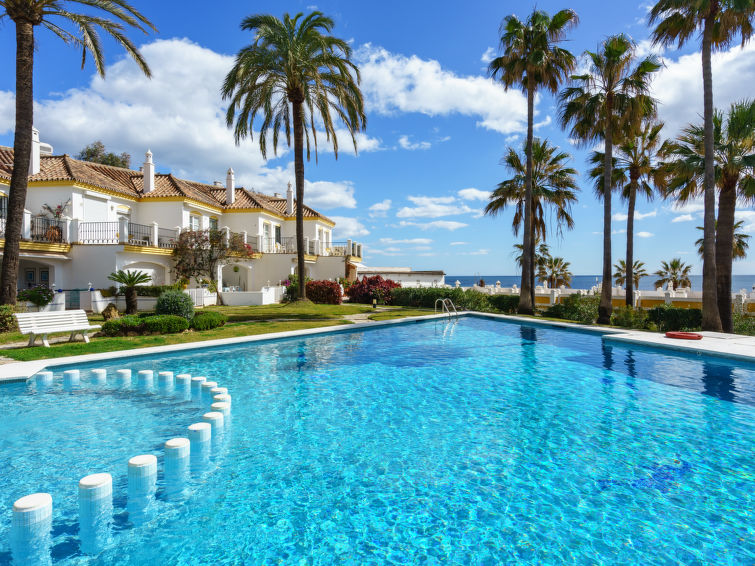 Rent House in Estepona Victoria Beach picture-1