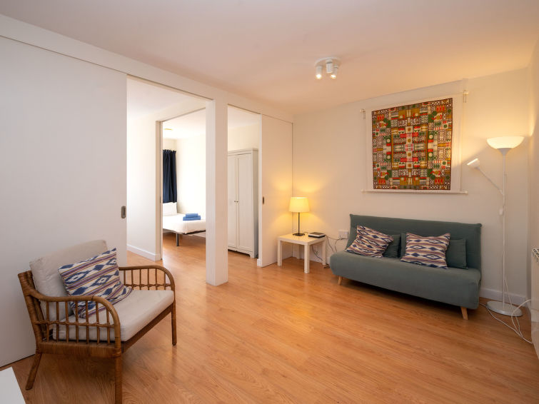 Rent House in Barcelona Sagrada Familia: Rossello picture-1