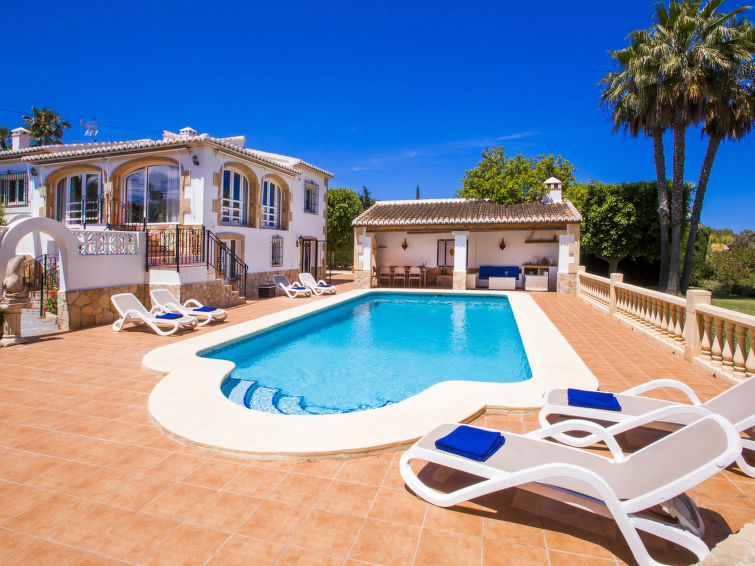 Rent Villa in Javea La Esquina picture-0