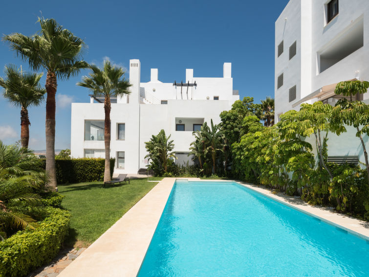 Rent House in Estepona Cortesin Retreat picture-17