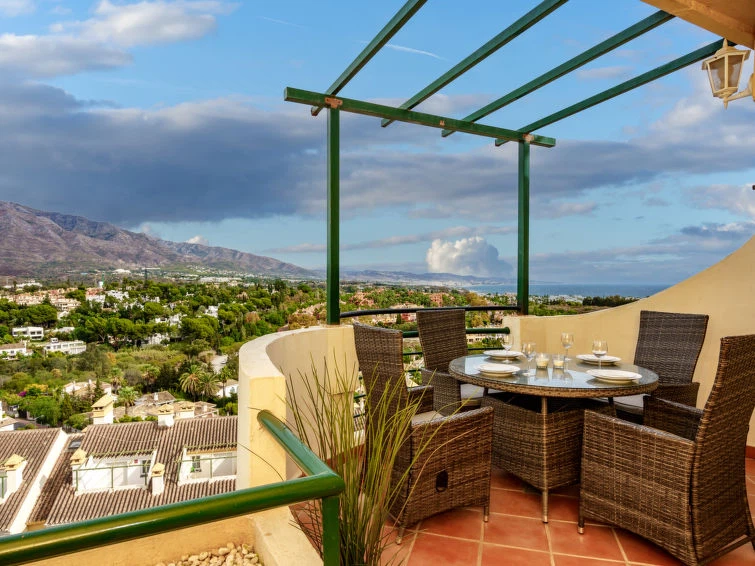 Alquilar Casa en Marbella Senorio de Aloha imagen-1