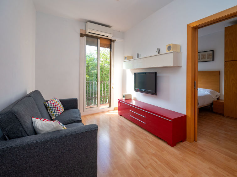 Rent House in Barcelona Sants-Montjuïc: Avenida Madrid picture-5