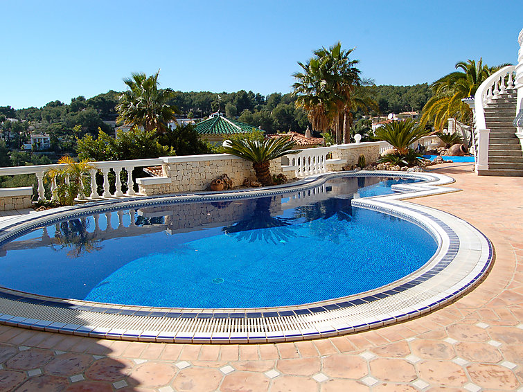 Rent Villa in Moraira Luxemburg picture-24