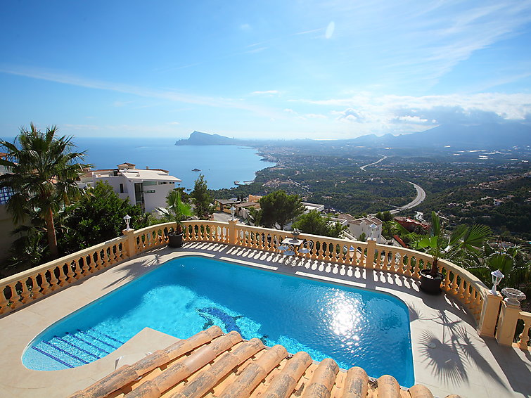 Rent Villa in Altea Del Sol picture-12