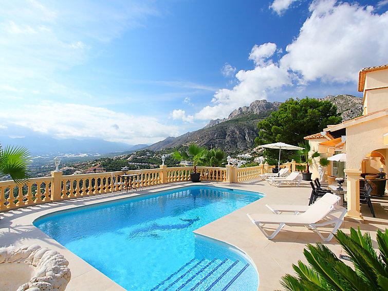 Rent Villa in Altea Del Sol picture-14