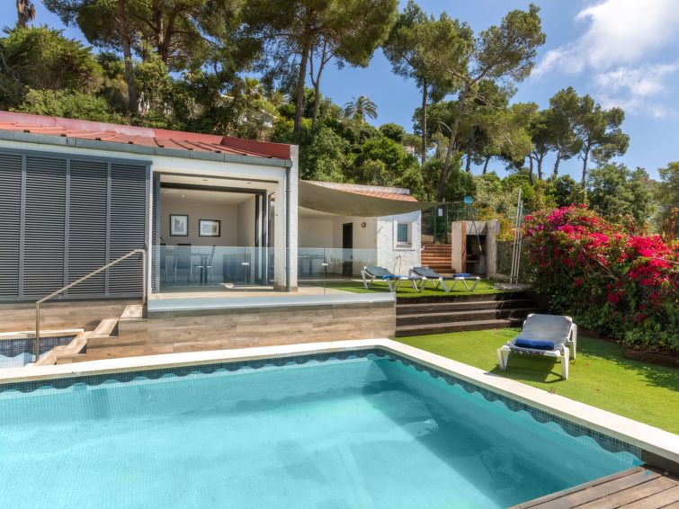 Rent Villa in Tossa de Mar Bayside picture-21