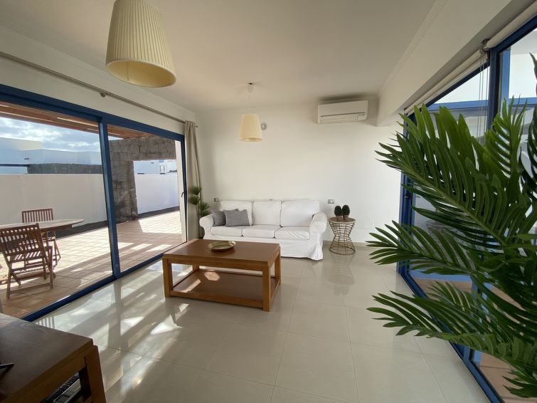 Rent Villa in Playa Blanca Ancor picture-3