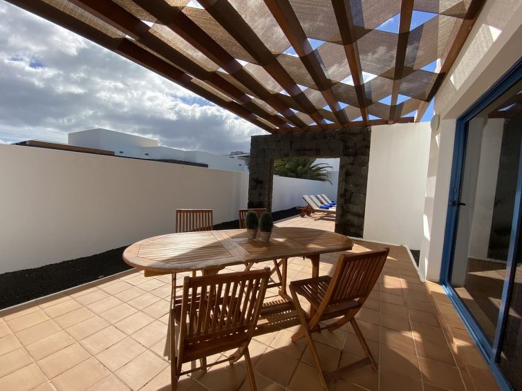 Rent Villa in Playa Blanca Ancor picture-3