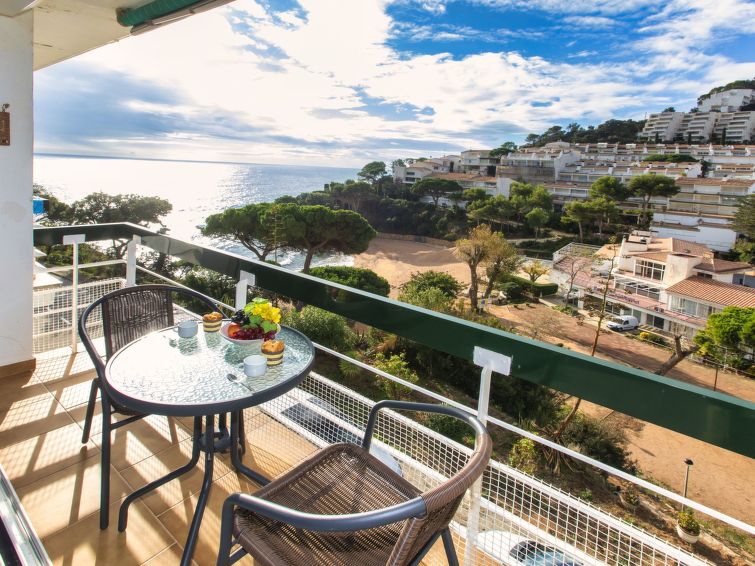 Rent House in Tossa de Mar Apt Naranja picture-13