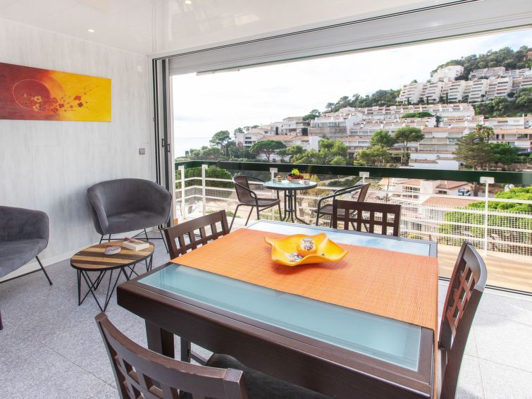 Rent House in Tossa de Mar Apt Naranja picture-11