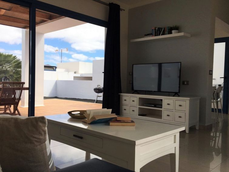 Rent House in Playa Blanca Esperanza picture-3