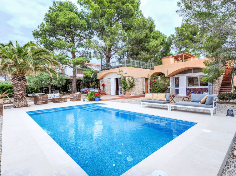 Rent Villa in  Platja Calafato picture-4