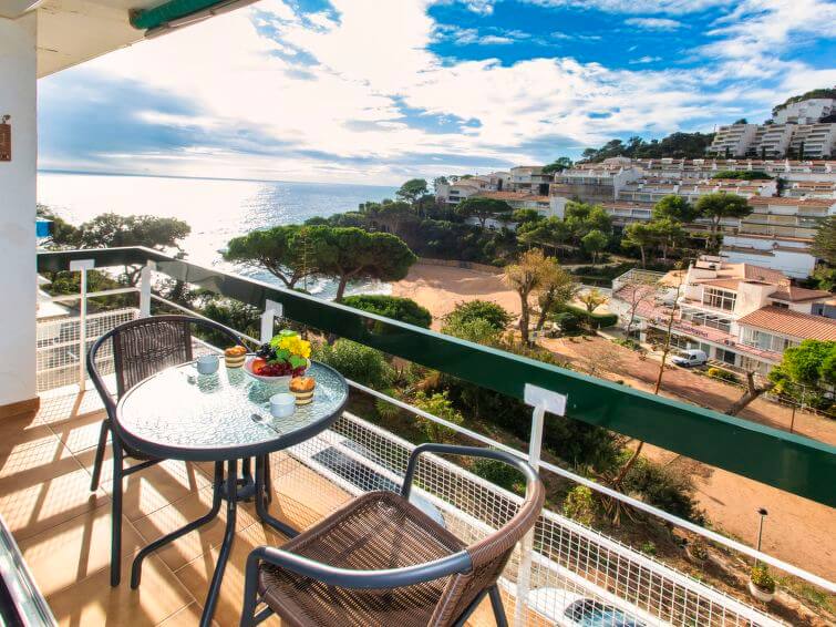 Rent House in Tossa de Mar Apt Naranja picture-13