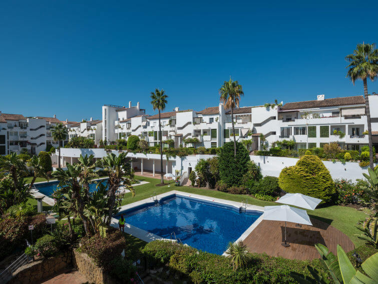 Alquilar Casa en Estepona Penthouse Greenview imagen-7