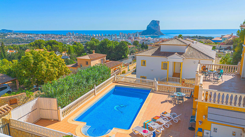 villas en calpe con piscina