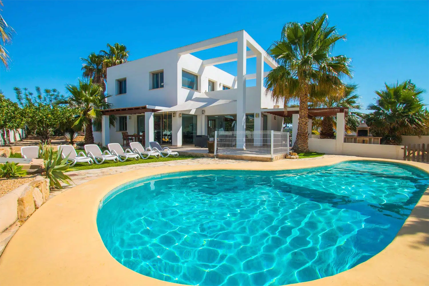 villas con piscina privada en Calpe